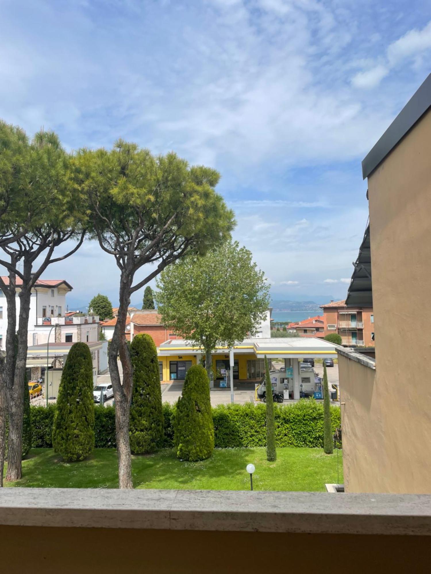 Nico'S Apartment Peschiera del Garda Exterior foto